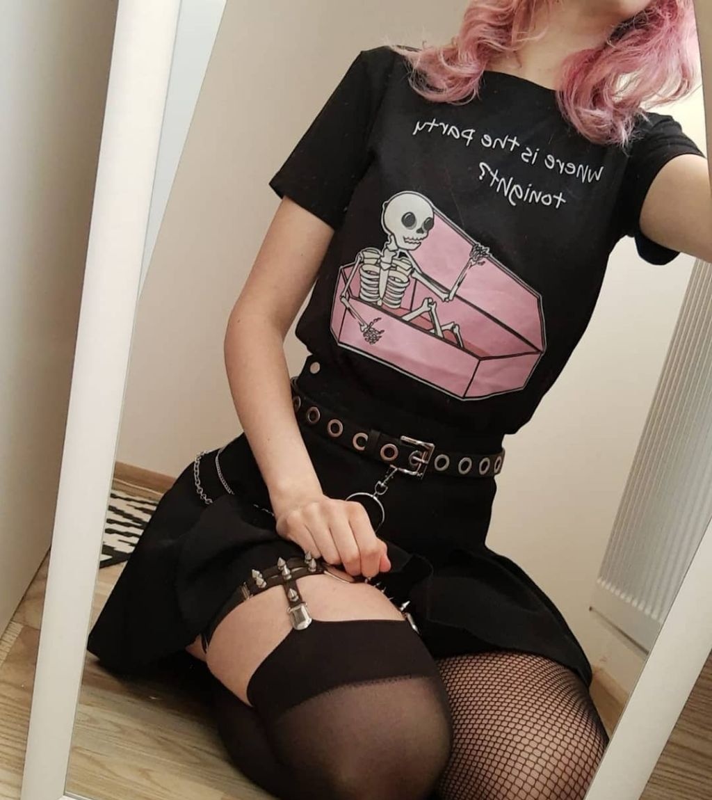 Светлана привлекальеная девушка из Краснотурьинск цена от 4000 руб