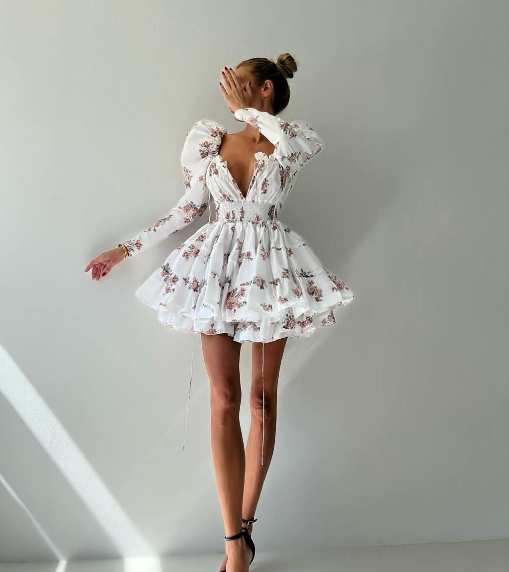 Юля привлекальеная девушка из Краснотурьинск цена от 8000 руб