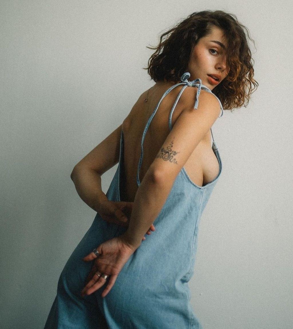 Катрина привлекательная девушка из Краснотурьинск цена от 6000 руб