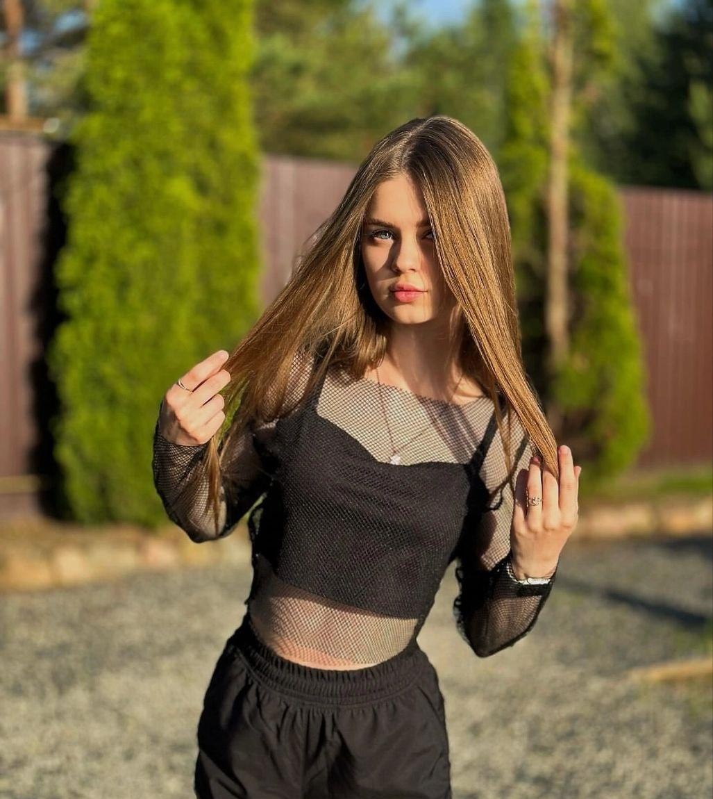 Светланка привлекальеная девушка из Краснотурьинск цена от 10000 руб