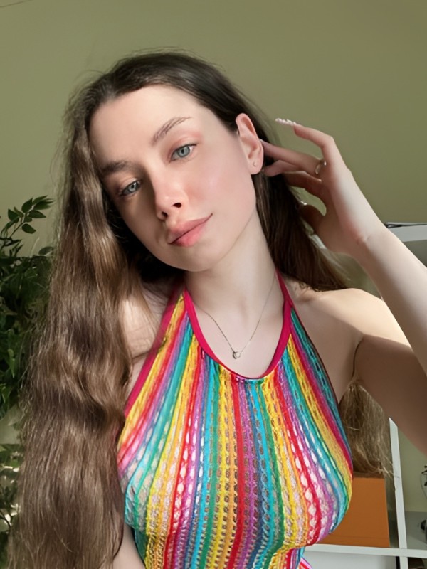 Дарья привлекательная девушка из Краснотурьинск цена от 1500 руб