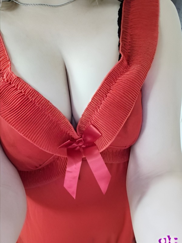 Елена привлекательная девушка из Краснотурьинск цена от 2500 руб