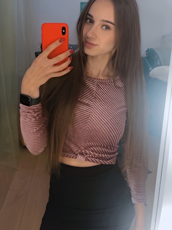 Лея привлекательная девушка из Краснотурьинск цена от 2500 руб