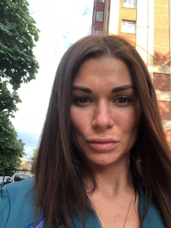 Светлана привлекательная девушка из Краснотурьинск цена от 4000 руб