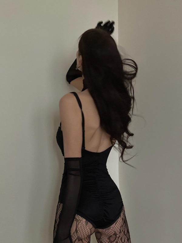 Василиса привлекательная девушка из Краснотурьинск цена от 3000 руб