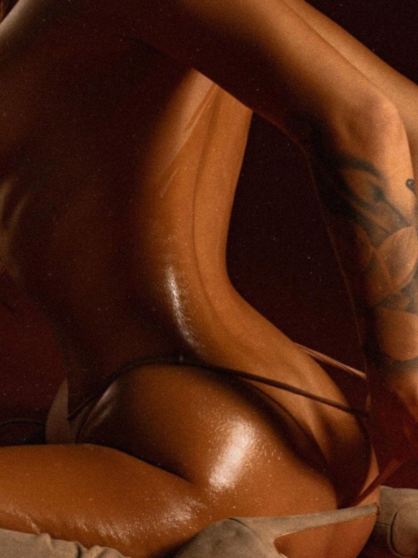 Каролина привлекательная девушка из Краснотурьинск цена от 4000 руб